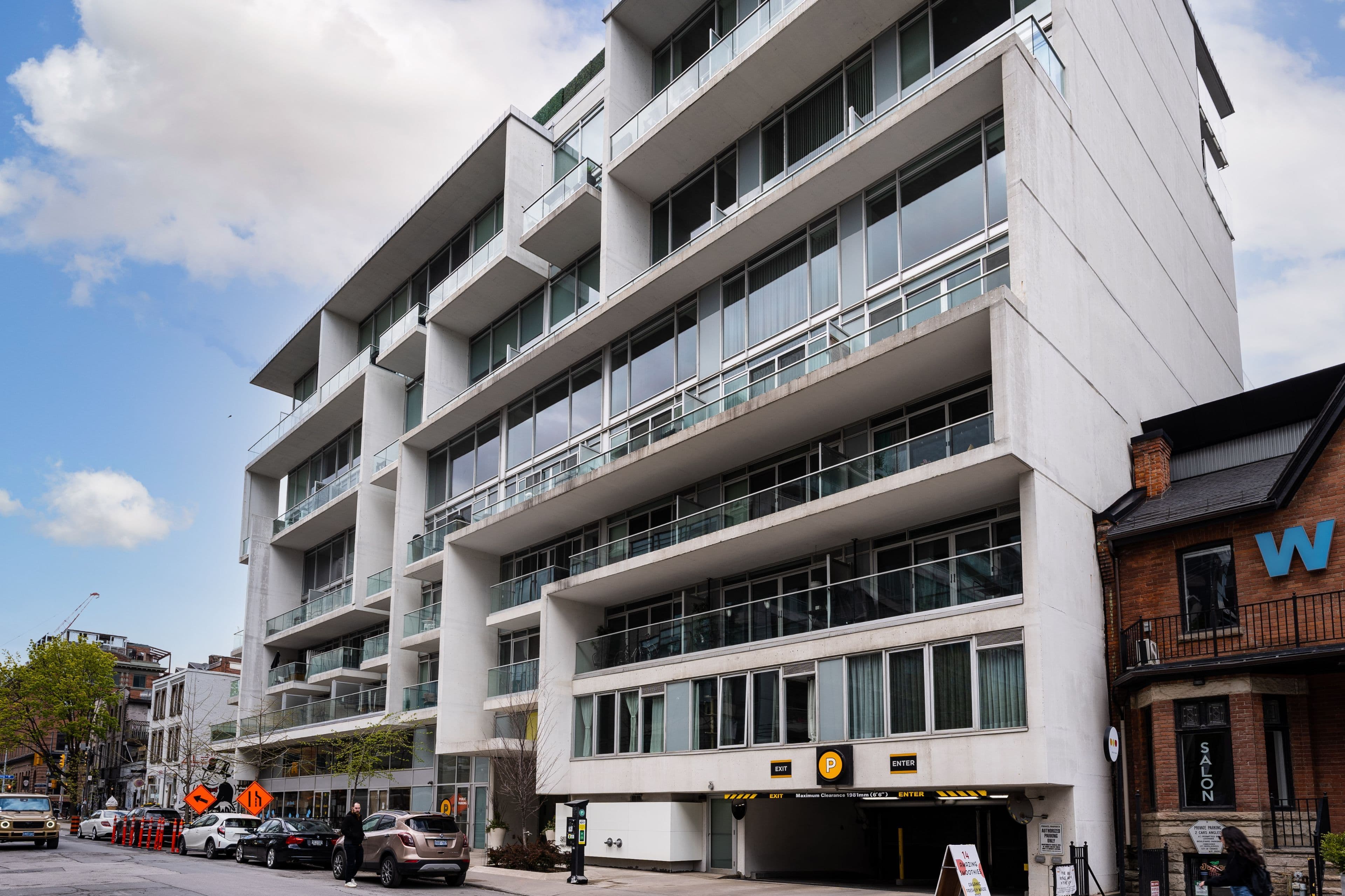 75 Portland Street 901, Toronto C01, ON M5V 2M9