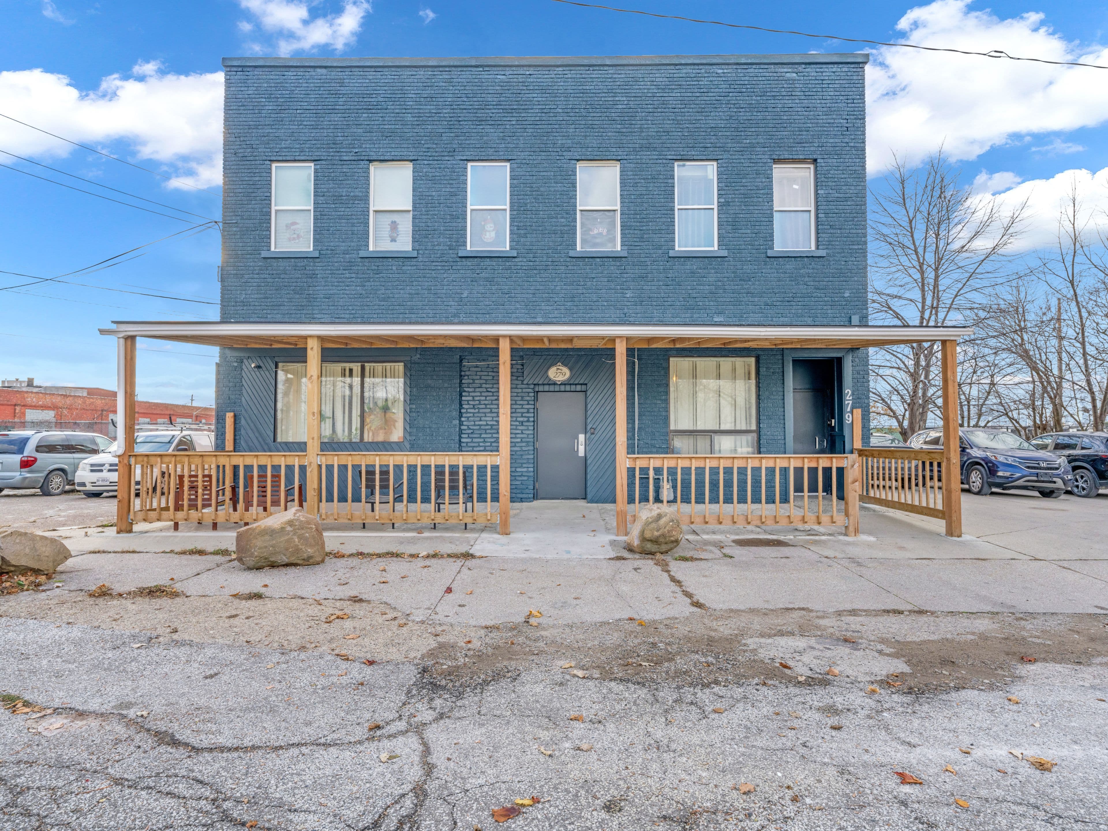 279 Drouillard Road 3, Windsor, ON N8Y 2P4