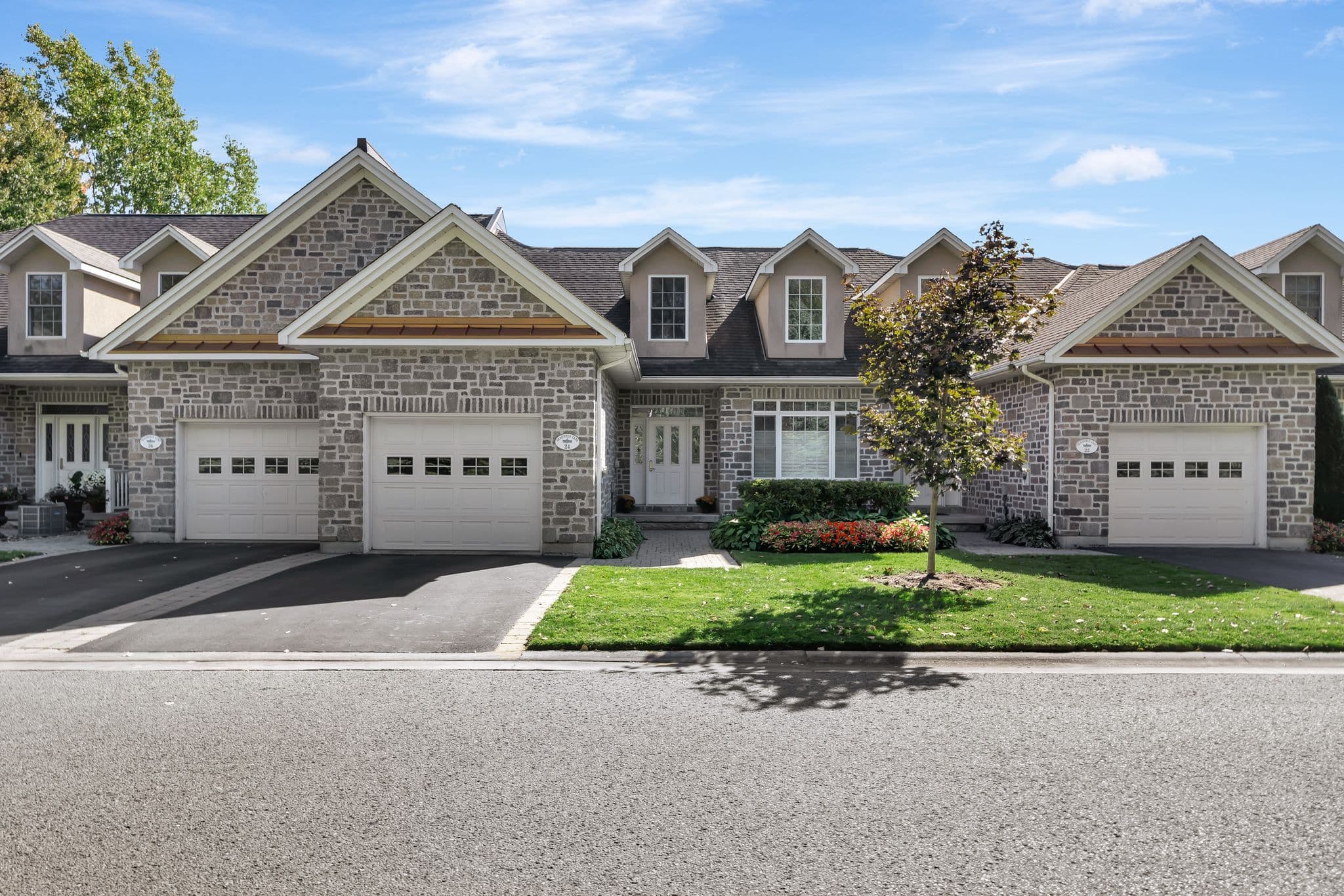 24 Gracefield Lane, Belleville, ON K8N 4Z2