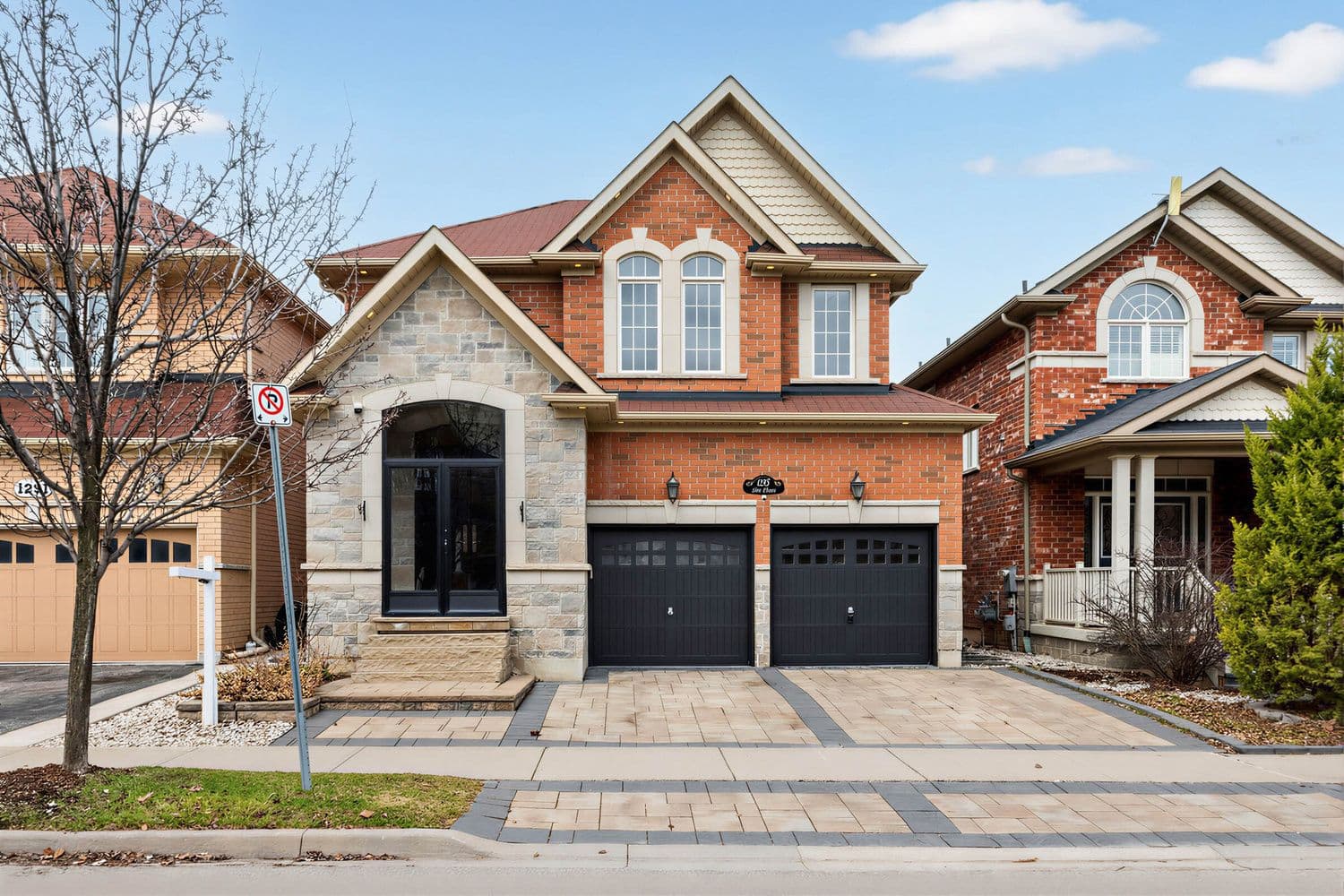 1295 Sim Place, Milton, ON L9T 8M3