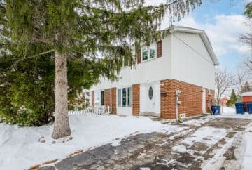 63 Burkwood Crescent, Toronto E11, ON M1B 1N9