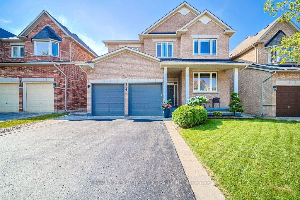 204 Ivy Jay Crescent, Aurora, ON L4G 0E9