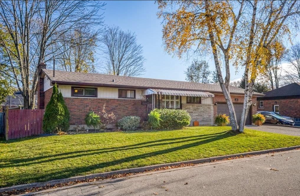 25 Beverly Road, Brantford, ON N3S 6W6