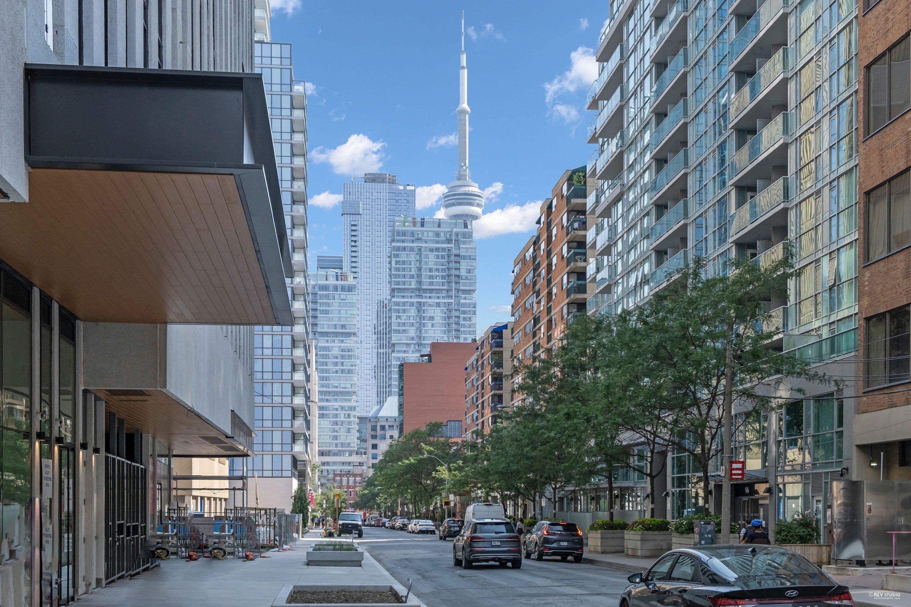 121 St Patrick Street 322, Toronto C01, ON M5T 0B8