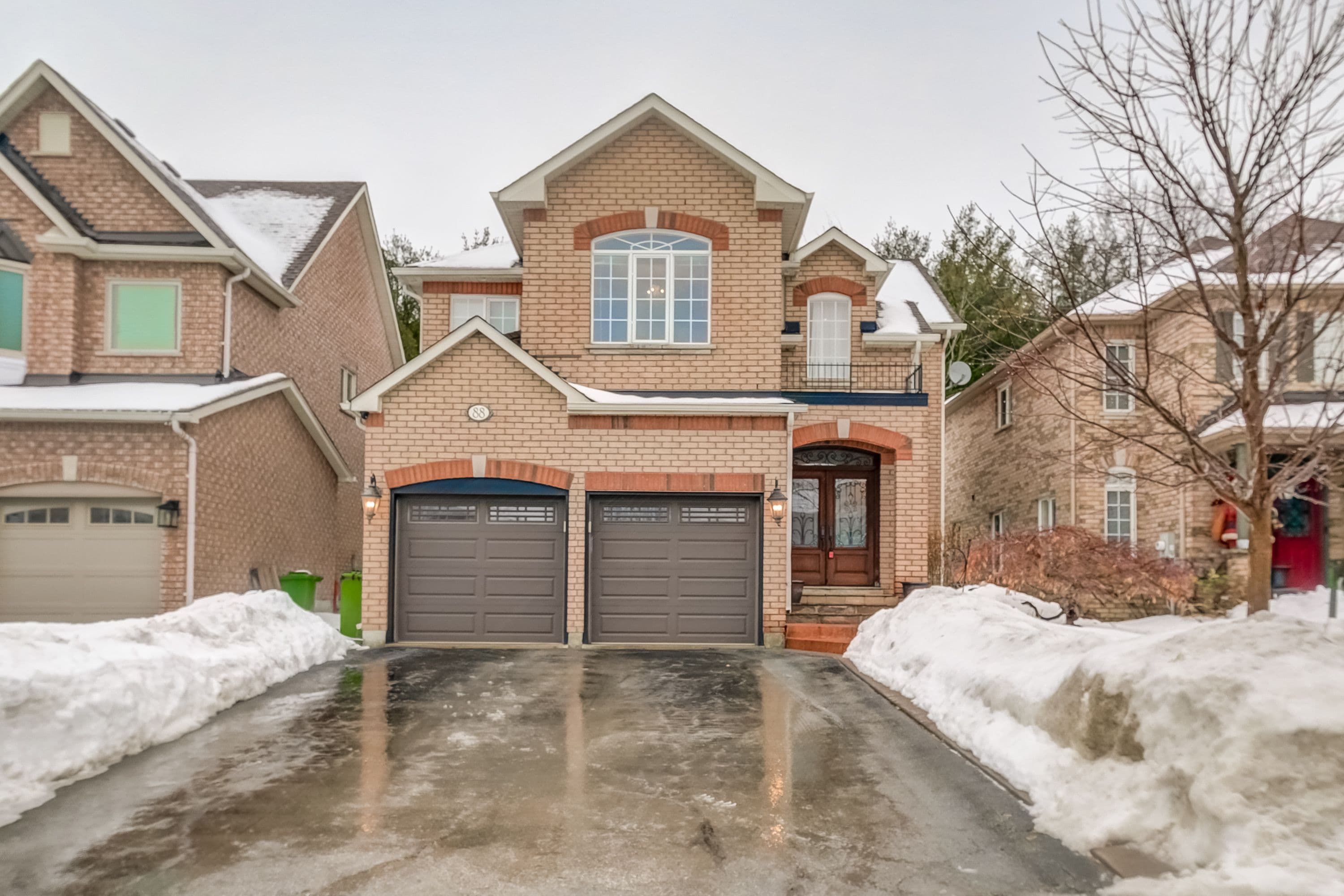 88 Castelli Court, Caledon, ON L7E 2T8