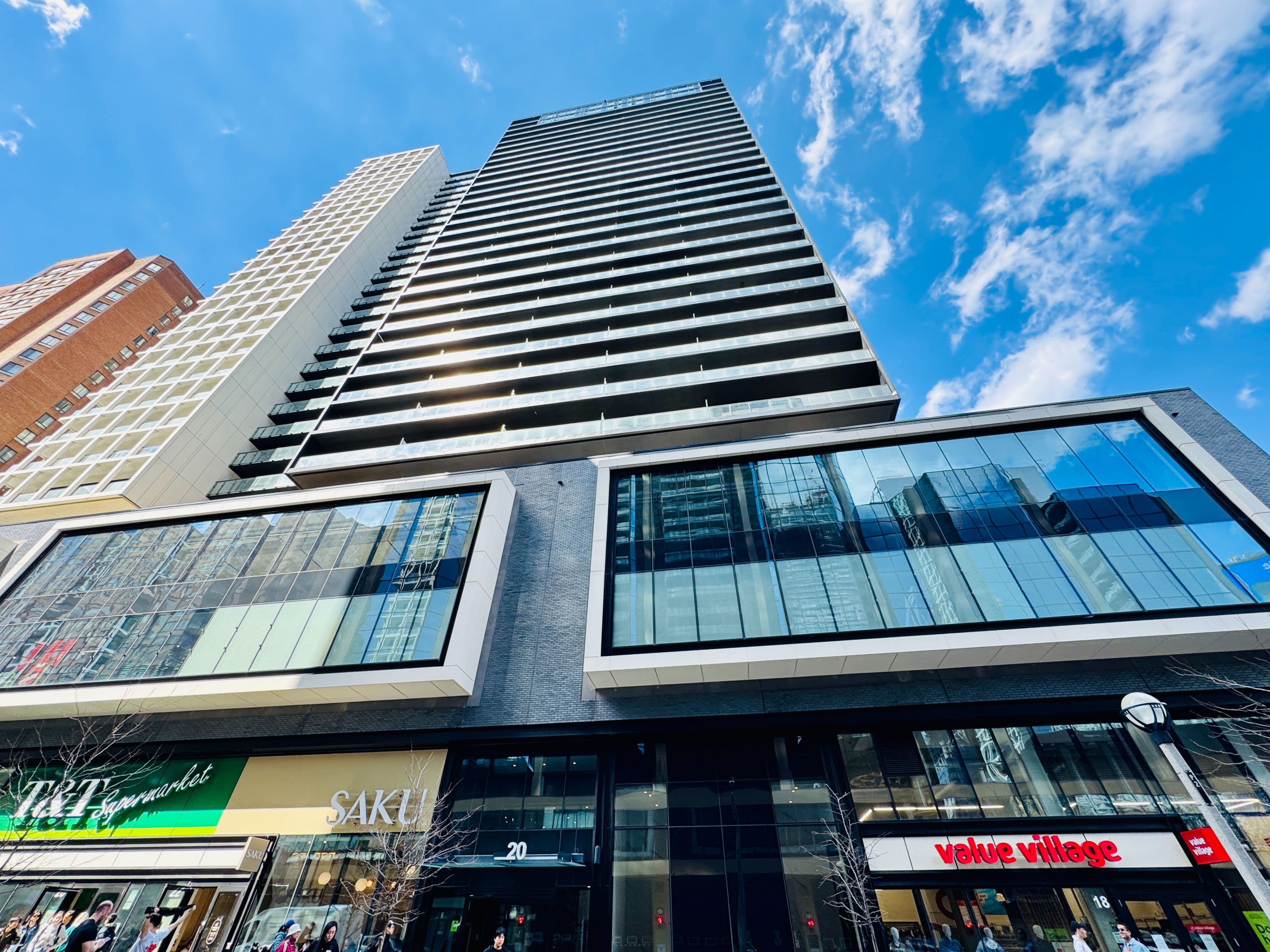 20 Edward Street S 1317, Toronto C01, ON M5G 0C5