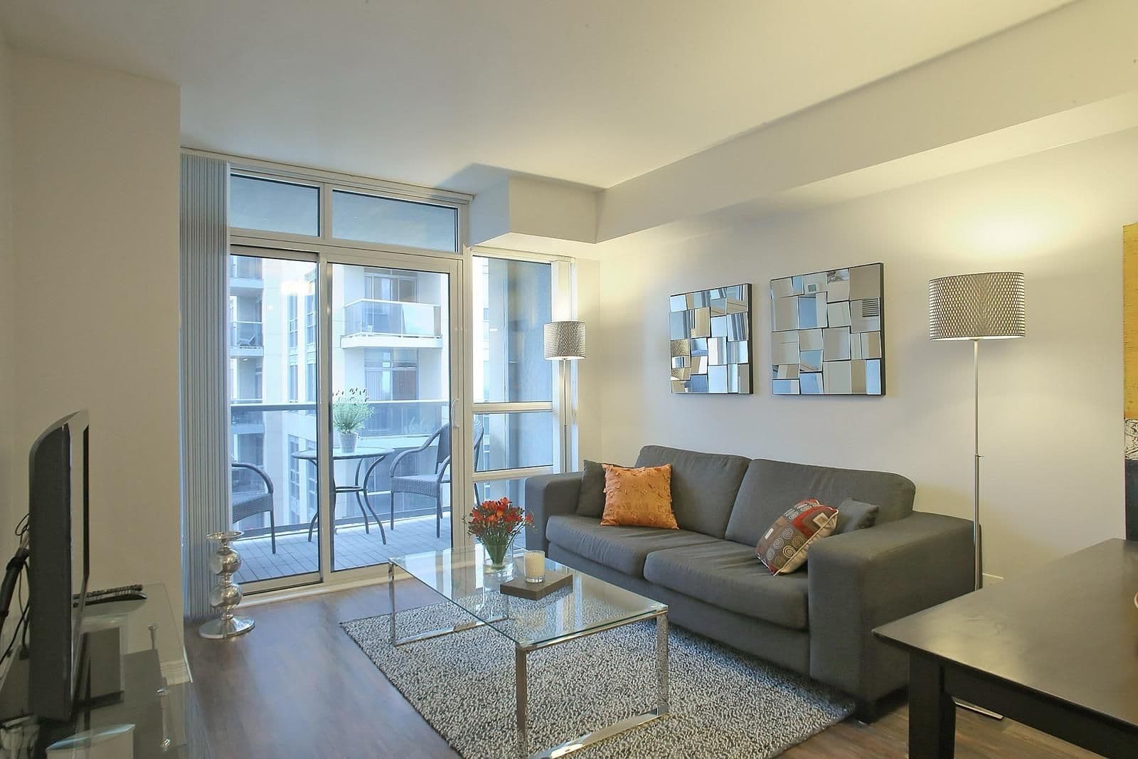 3 Michael Power Place 1401, Toronto W08, ON M9A 0A2