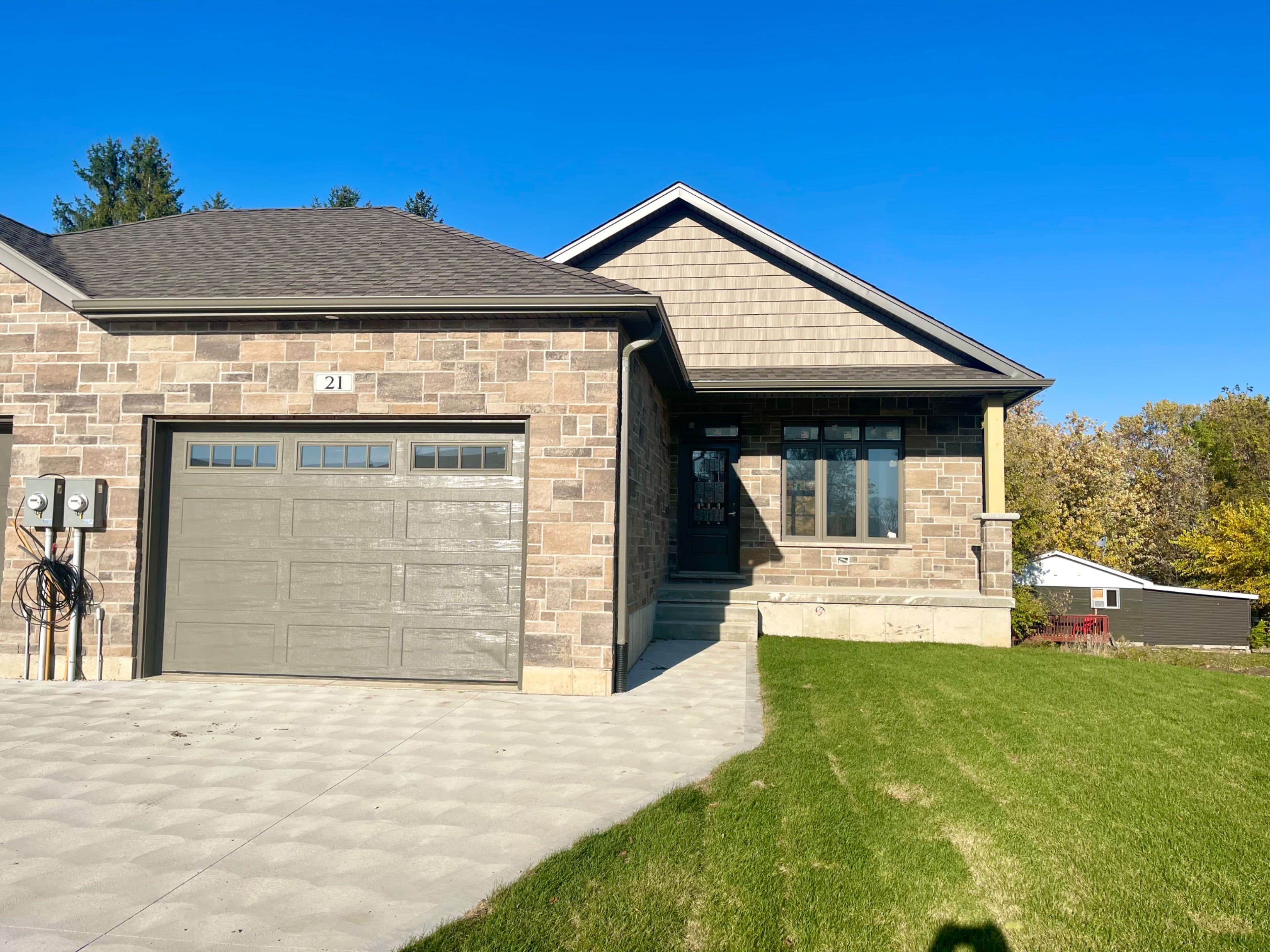 21 Nyah Court, Kincardine, ON N0G 2N0