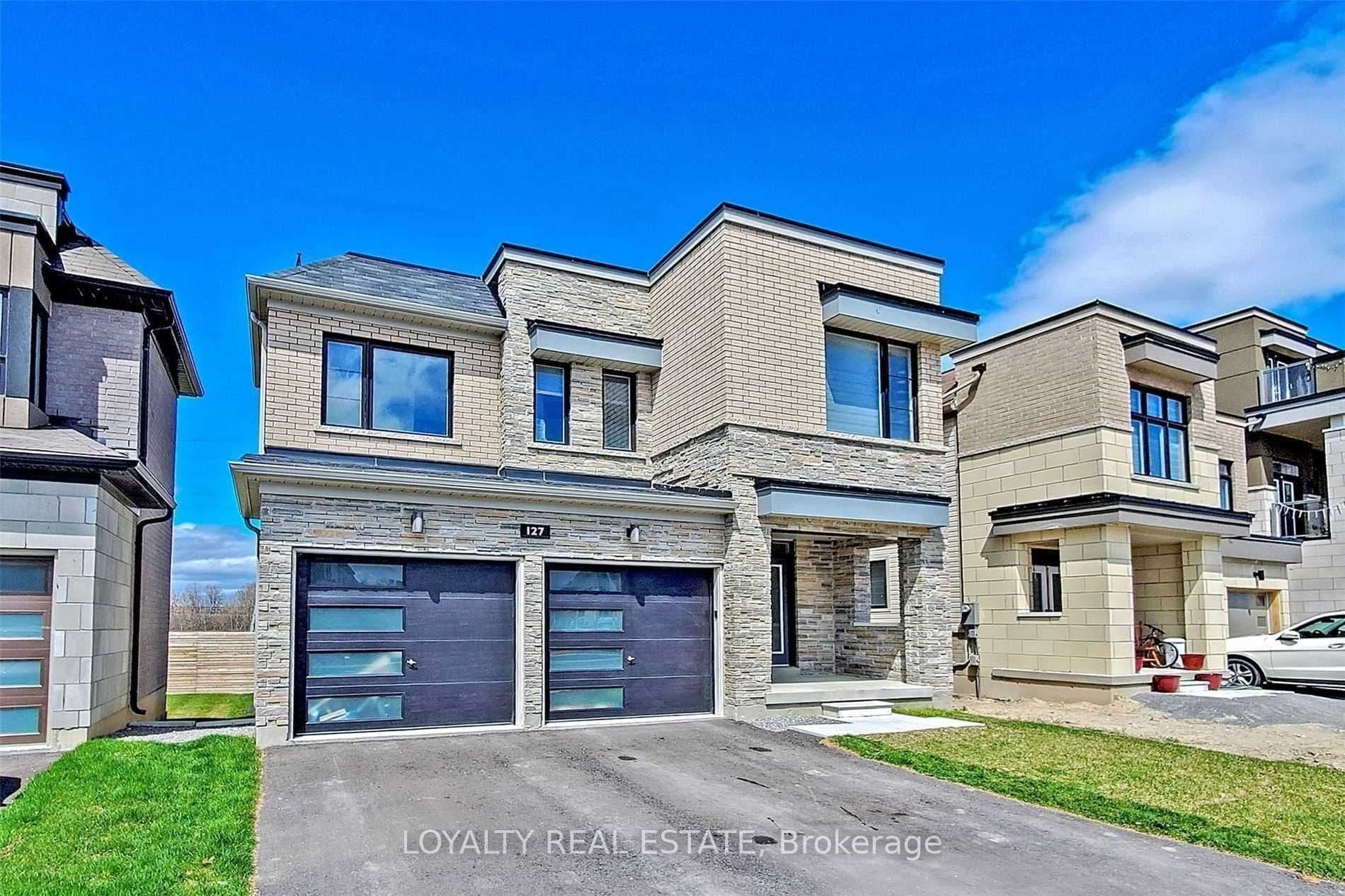 127 Yacht Drive, Clarington, ON L1C 4A7