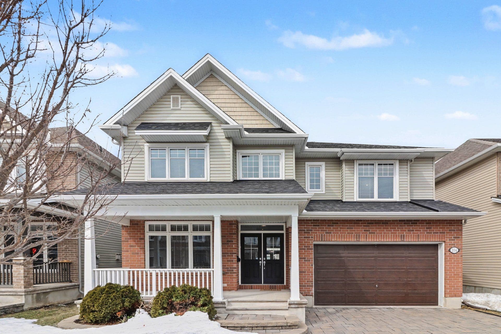 104 Brambling Way, Barrhaven, ON K2J 5V3