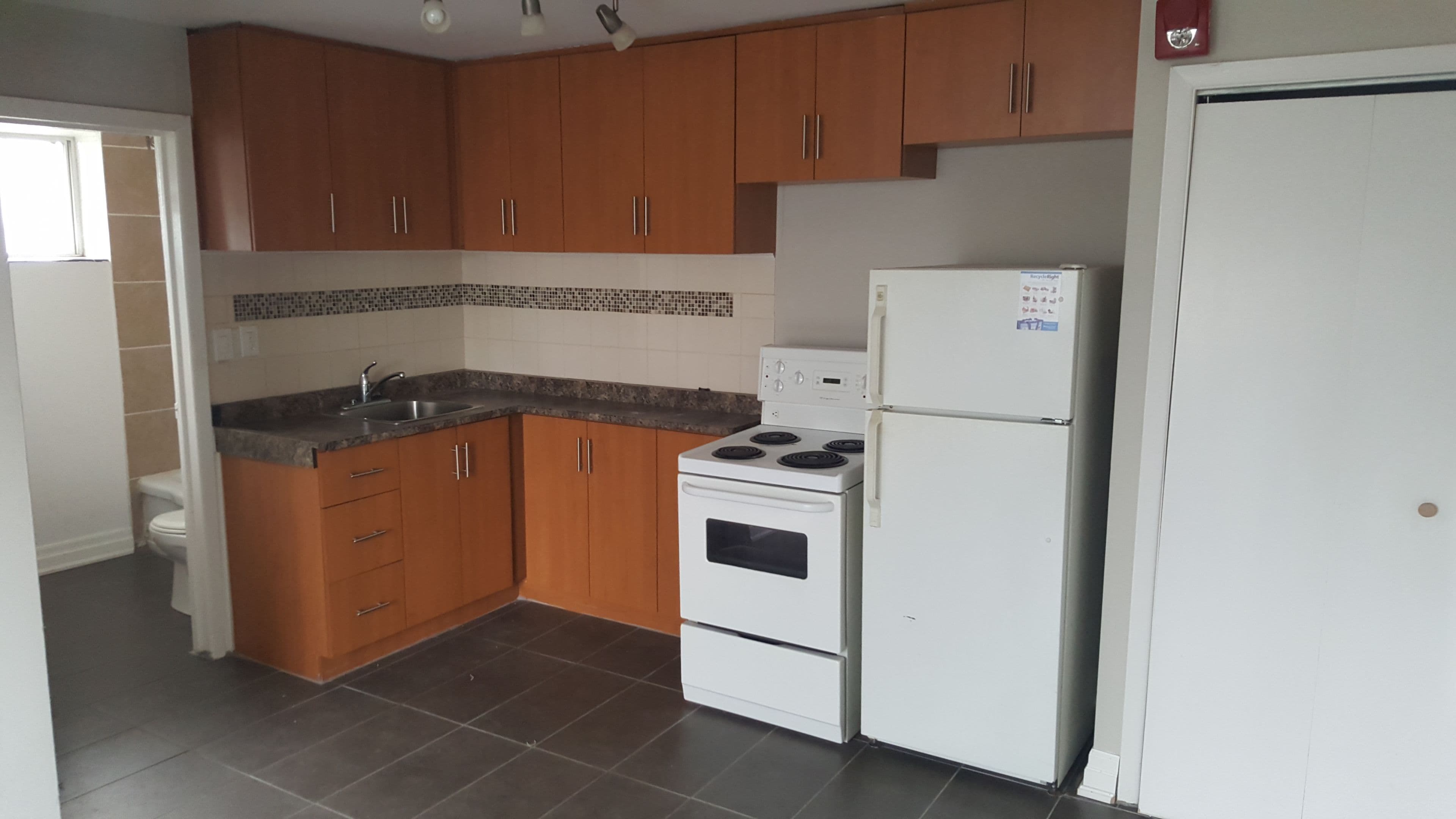 14 North Alarton Street 7, Mississauga, ON L4T 1J8