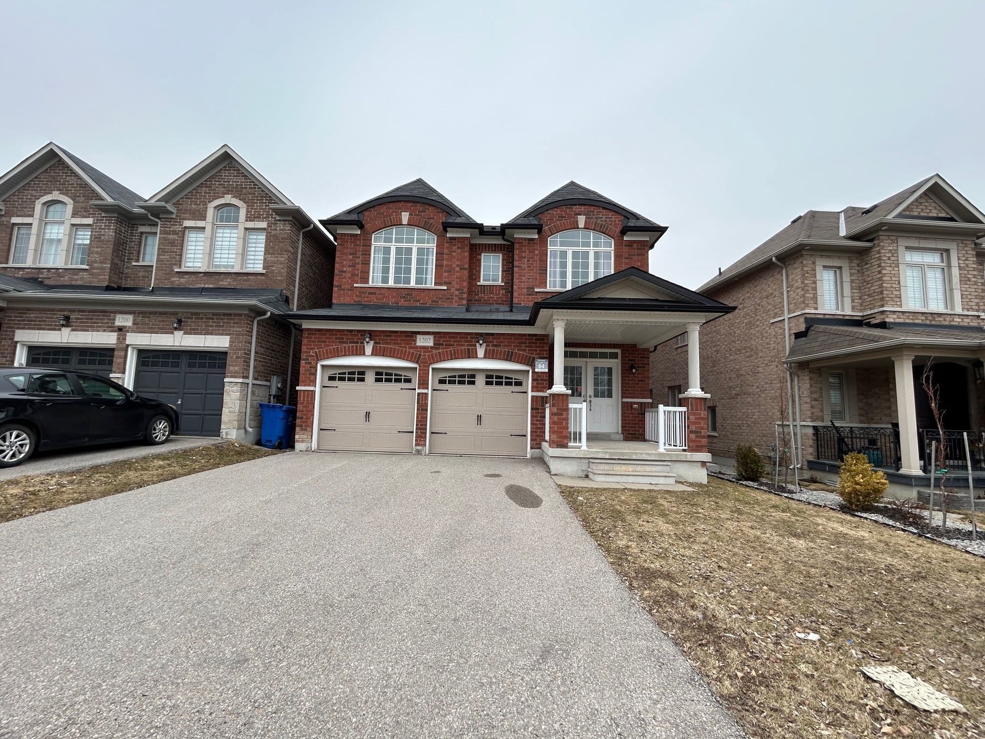 1202 Atkins Drive, Newmarket, ON L3X 0A8