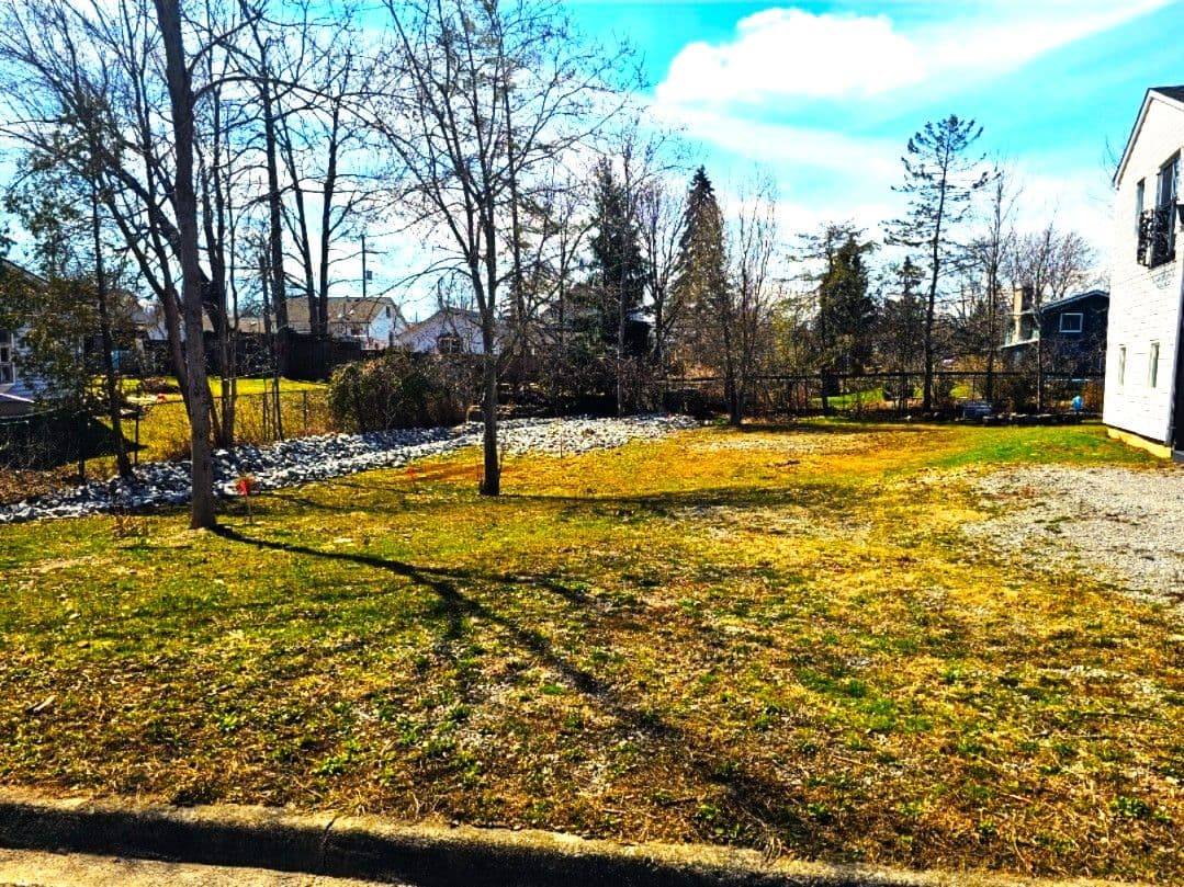 28 Radford Avenue W, Fort Erie, ON L2A 5H5