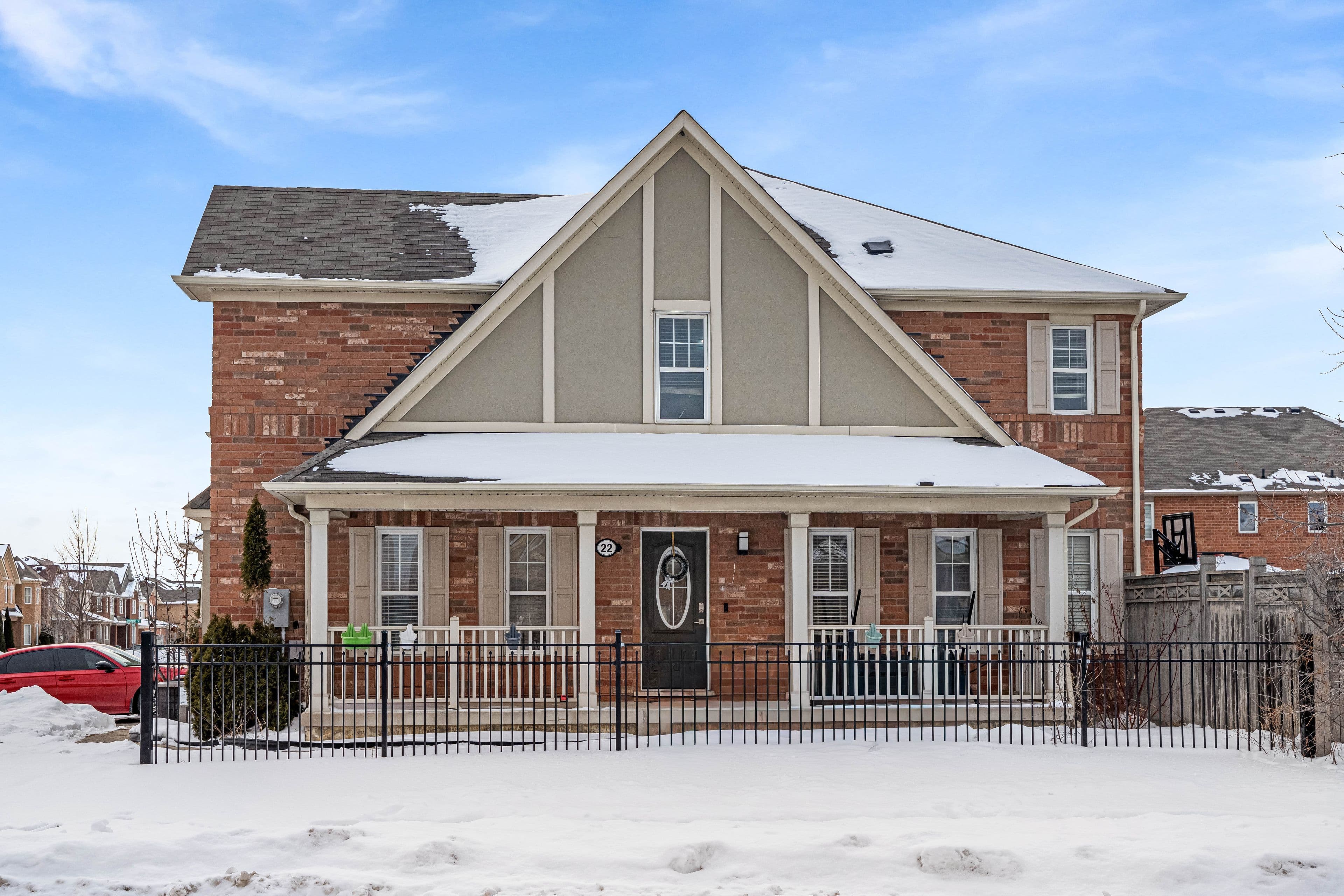 22 Apple Valley Way, Brampton, ON L6P 0W4