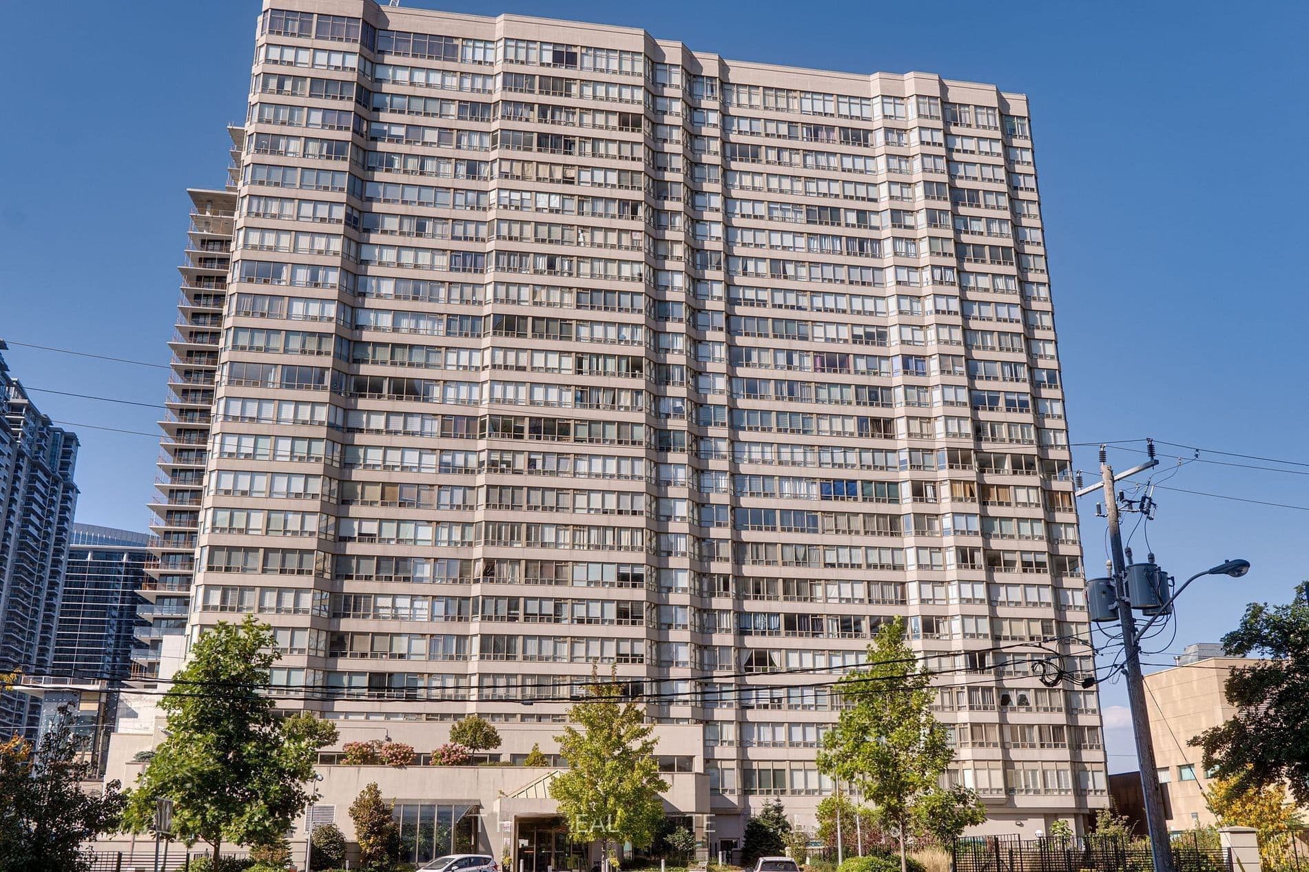 30 Greenfield Avenue 1116, Toronto C14, ON M2N 6N3