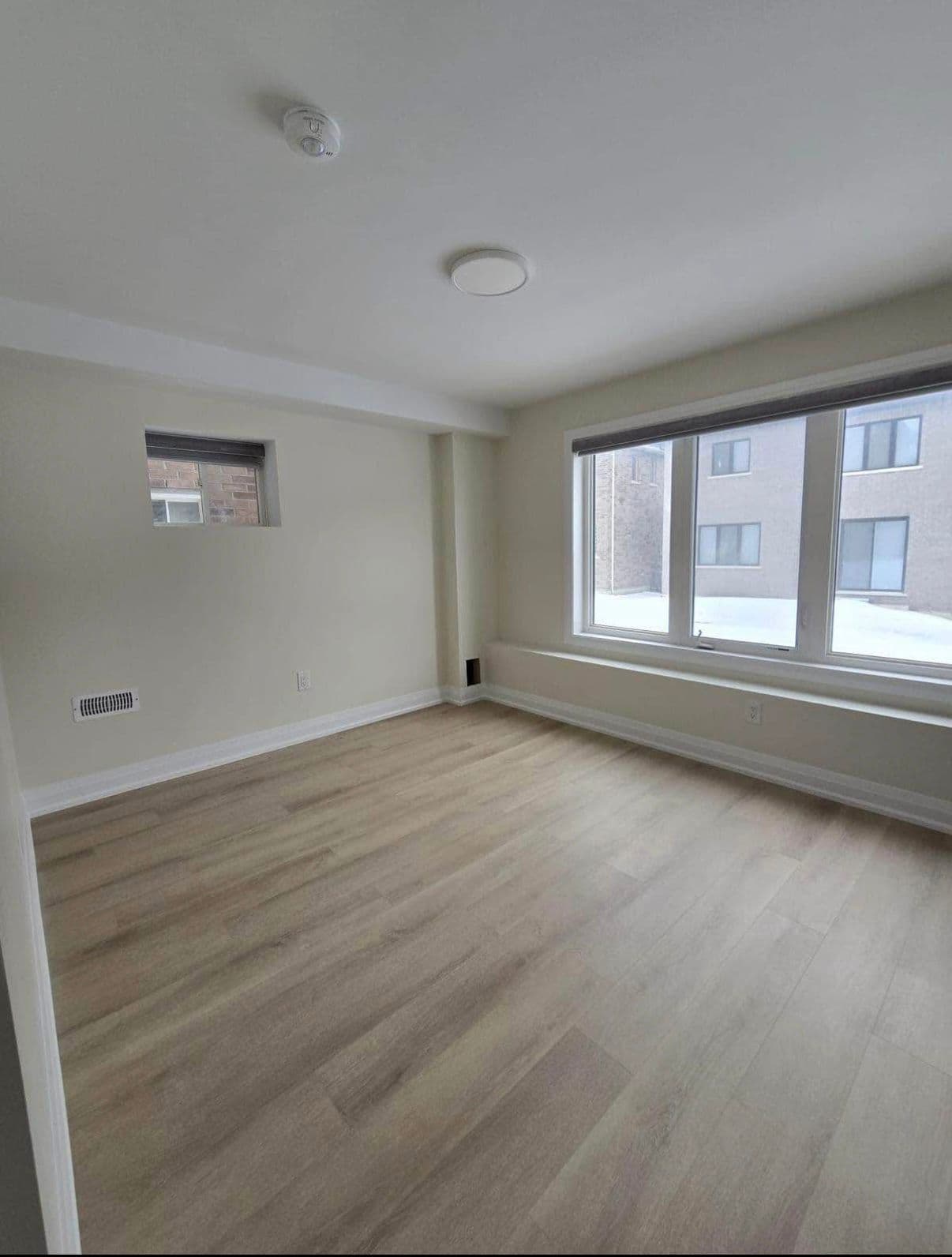 2088 Chris Mason Street, Oshawa, ON L1H 7K5