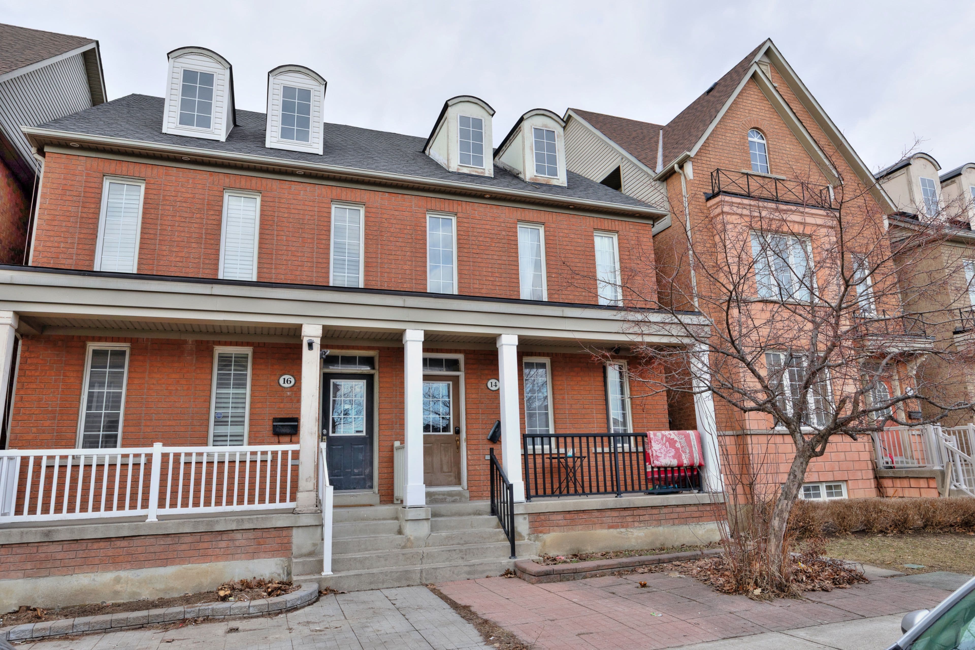 14 Bowsfield Road, Toronto W05, ON M3J 3R3