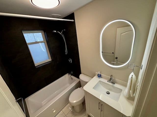 39 Reiner Road Upper, Toronto C06, ON M3H 2L3