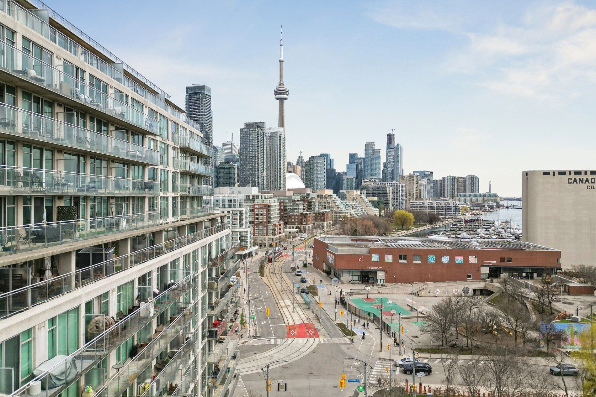 650 Queens Quay W 1216, Toronto C01, ON M5V 3N2