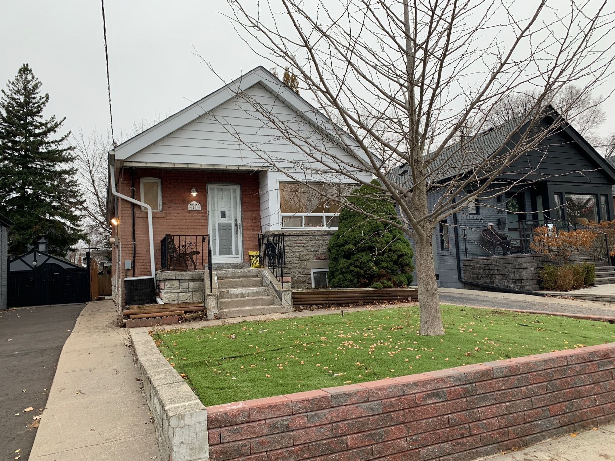 24 Hutton Avenue, Toronto E03, ON M4C 3L3