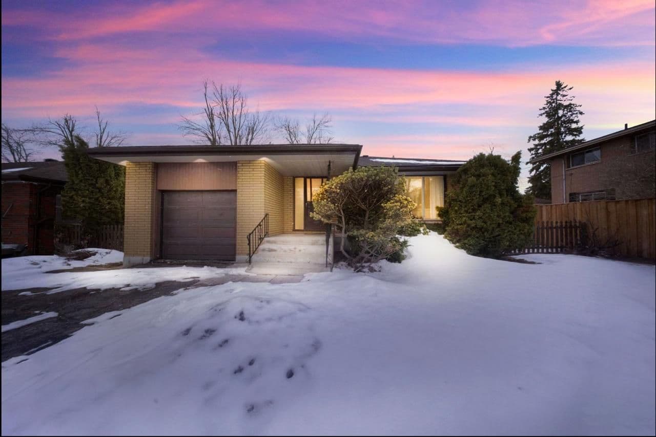 855 Timothy Street, Peterborough, ON K9H 6H5