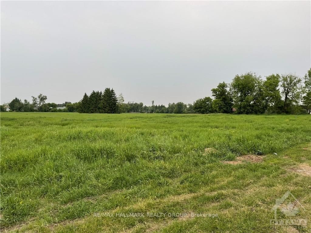 3748 CHAMPLAIN Street 4, Clarence-Rockland, ON K0A 1E0