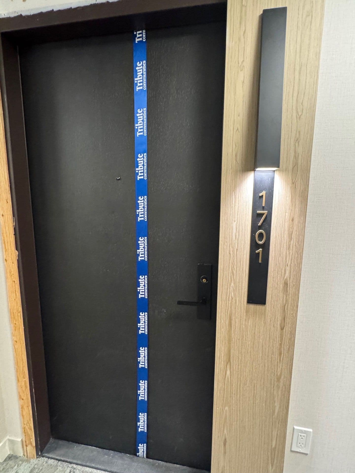 20 Soudan Avenue 1701, Toronto C10, ON M4S 0E2