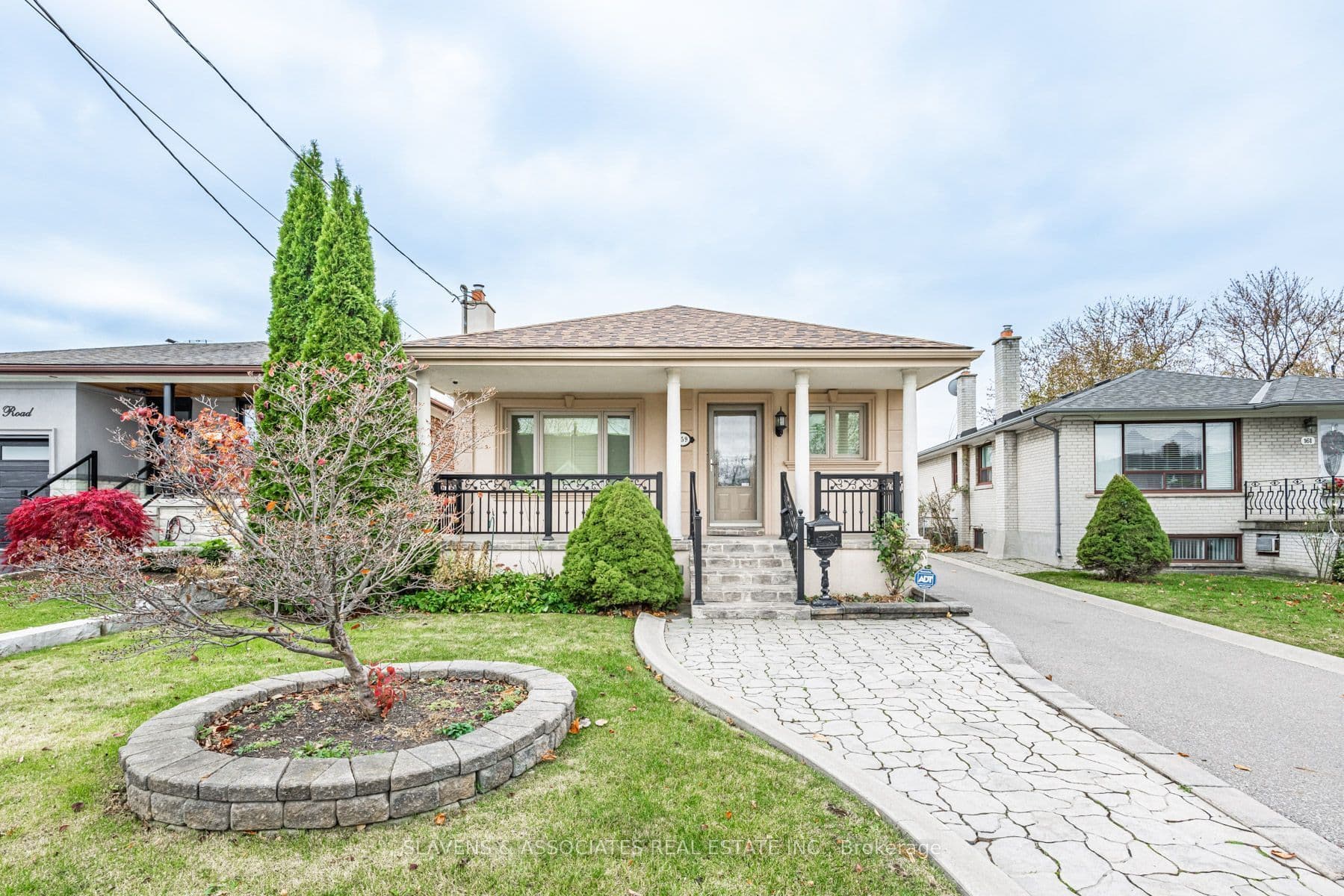 159 Spalding Road Main Flr, Toronto W05, ON M3K 1K3