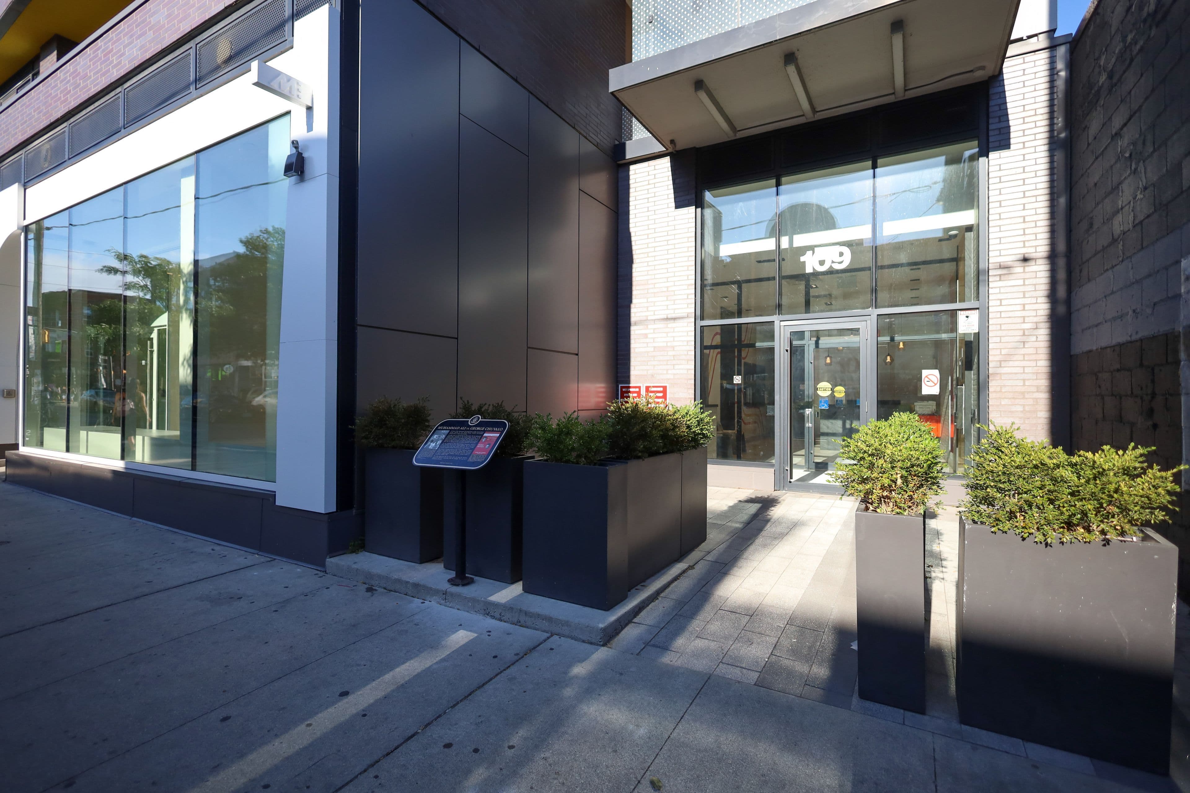 109 Ossington Avenue 517, Toronto C01, ON M6J 2Z2