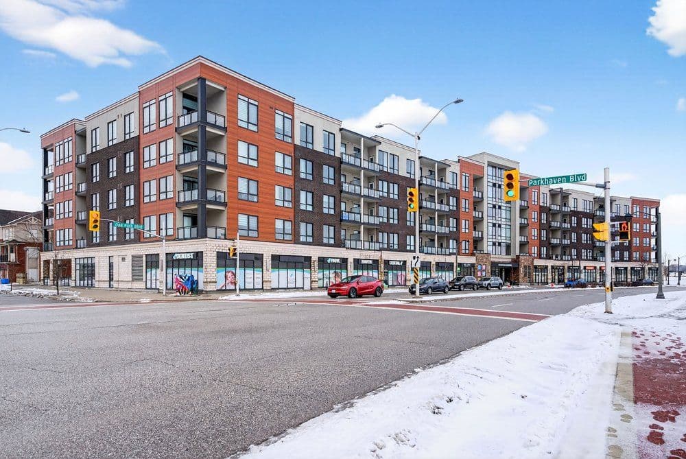 150 Oak Park Boulevard 503, Oakville, ON L6H 3P2