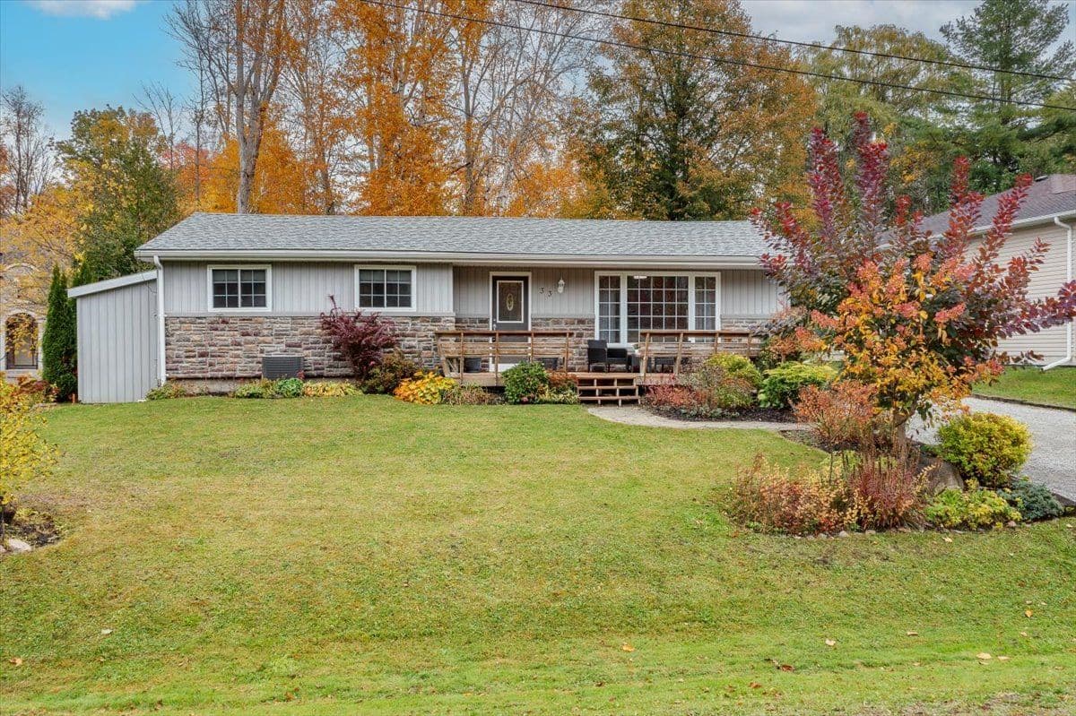 33 Mourning Dove Road, Georgina, ON L0E 1R0