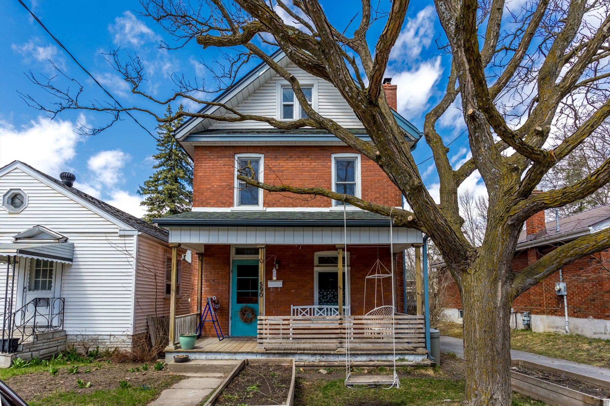 590 Murray Street, Peterborough, ON K9H 2V1