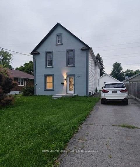 5967 Dixon Street, Niagara Falls, ON L2G 2L2