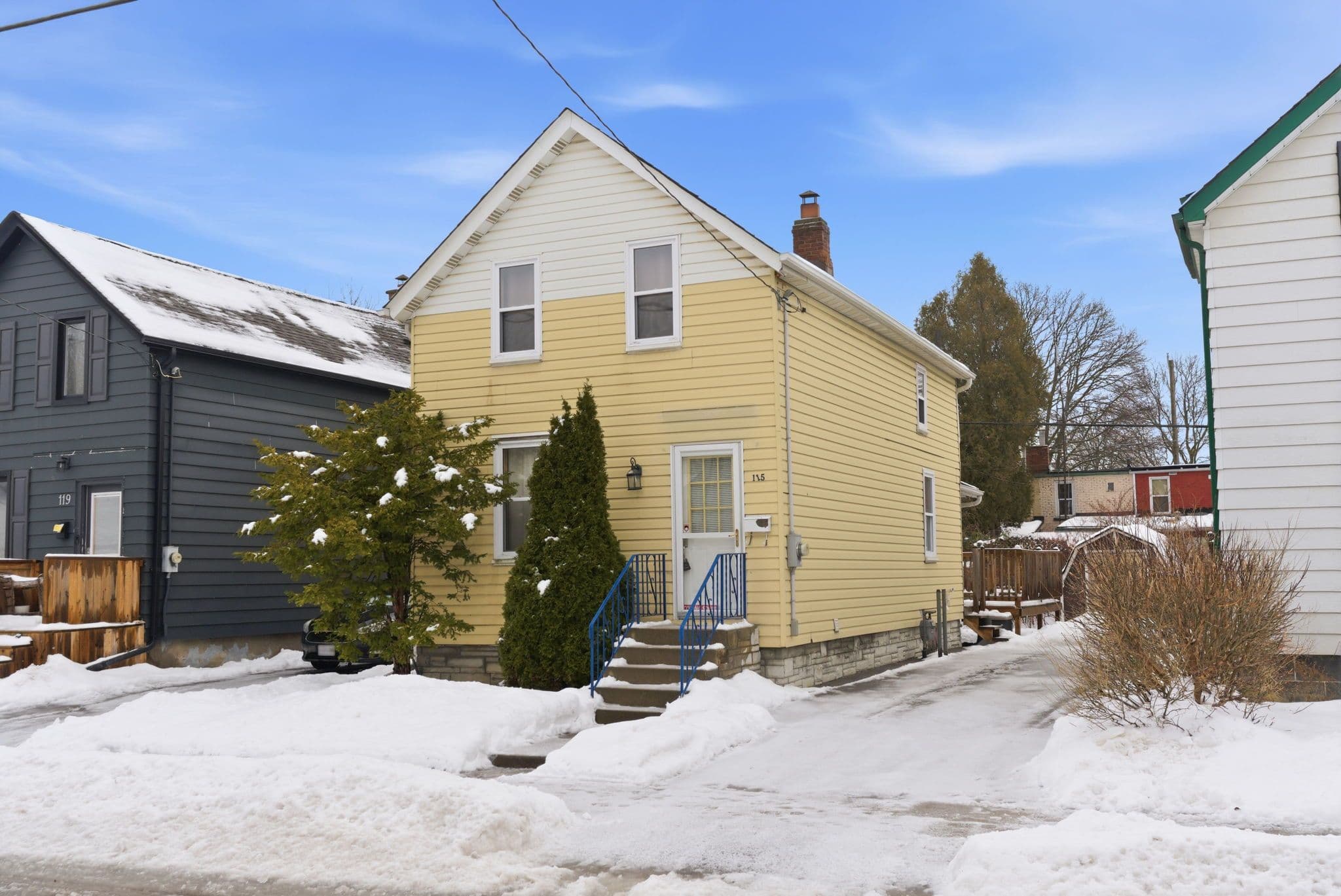 115 Banting Avenue, Oshawa, ON L1H 2M5