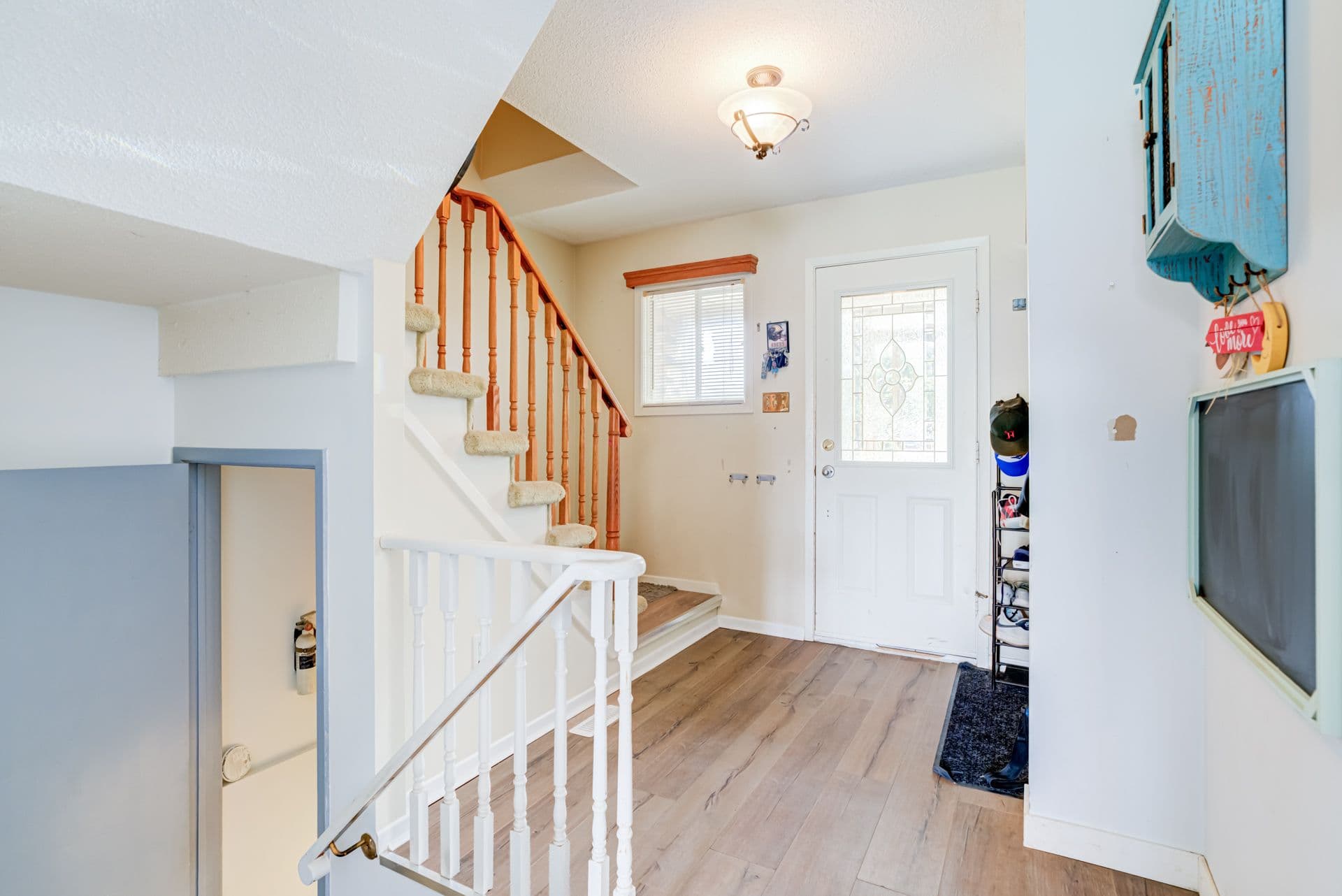 6 Hendley Drive, Ajax, ON L1T 2C6