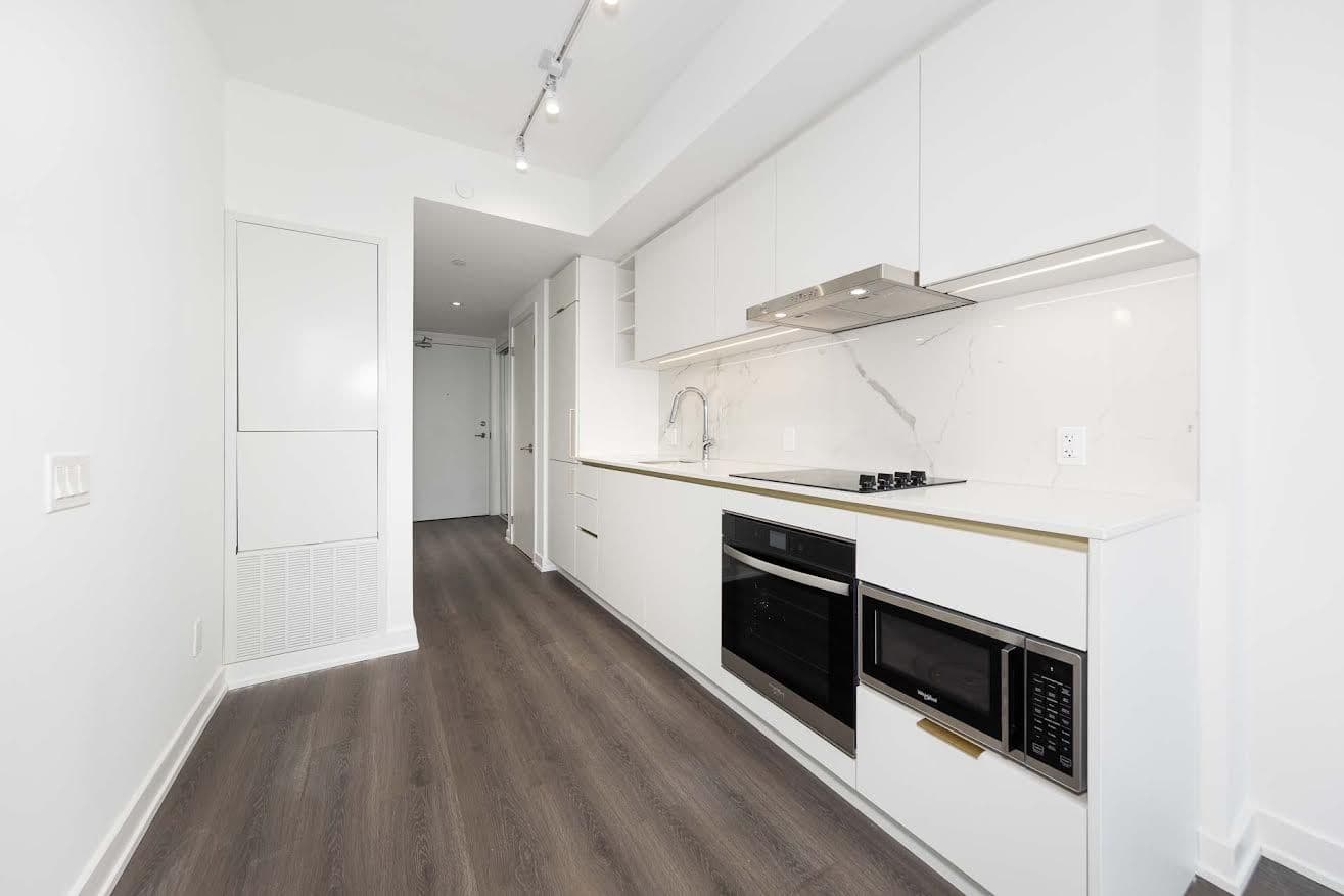 8 Olympic Gdn Drive 3105, Toronto C14, ON M2M 0B9