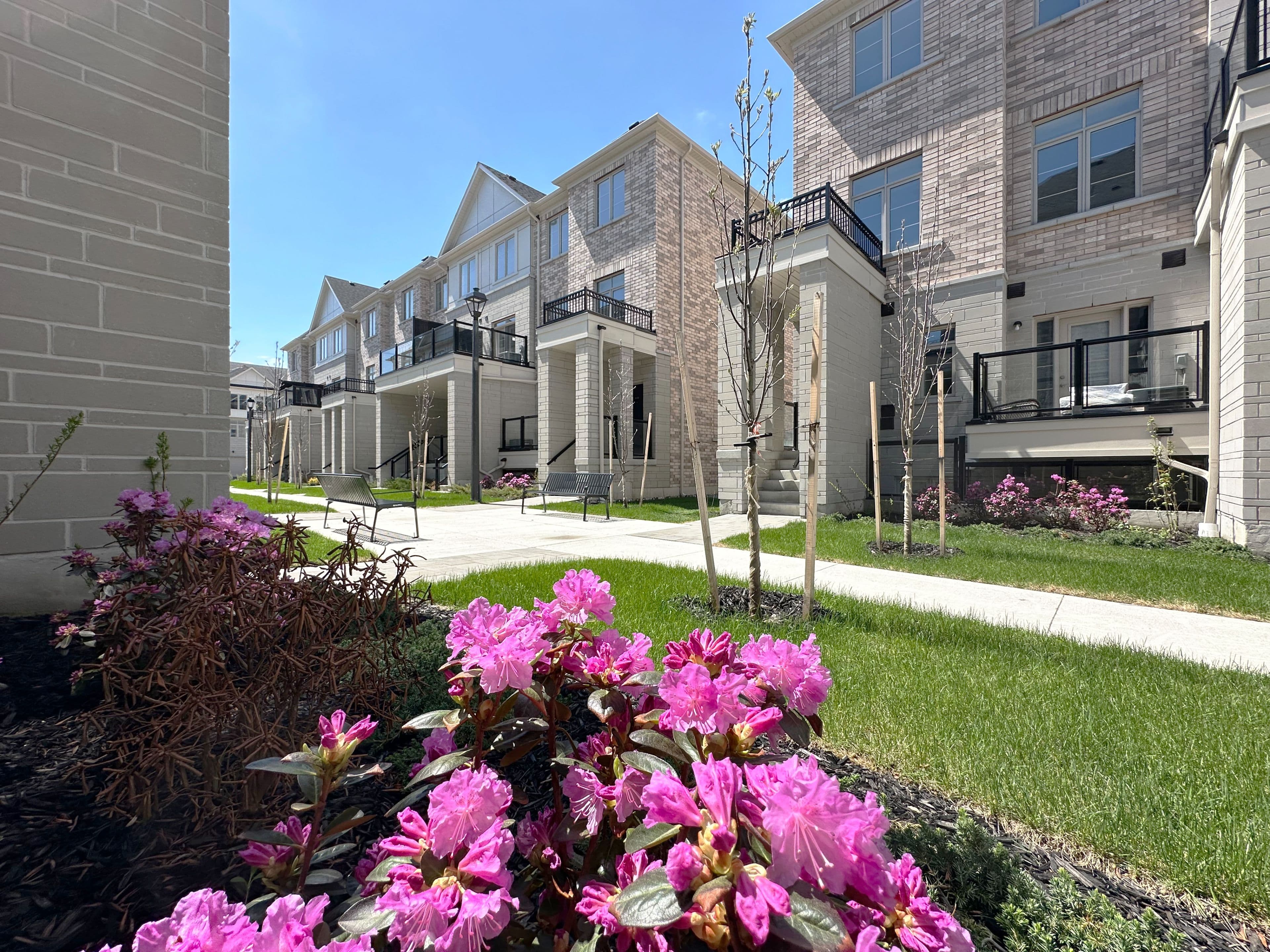 1655 Palmers Sawmill Road 1006, Pickering, ON L1X 0R3