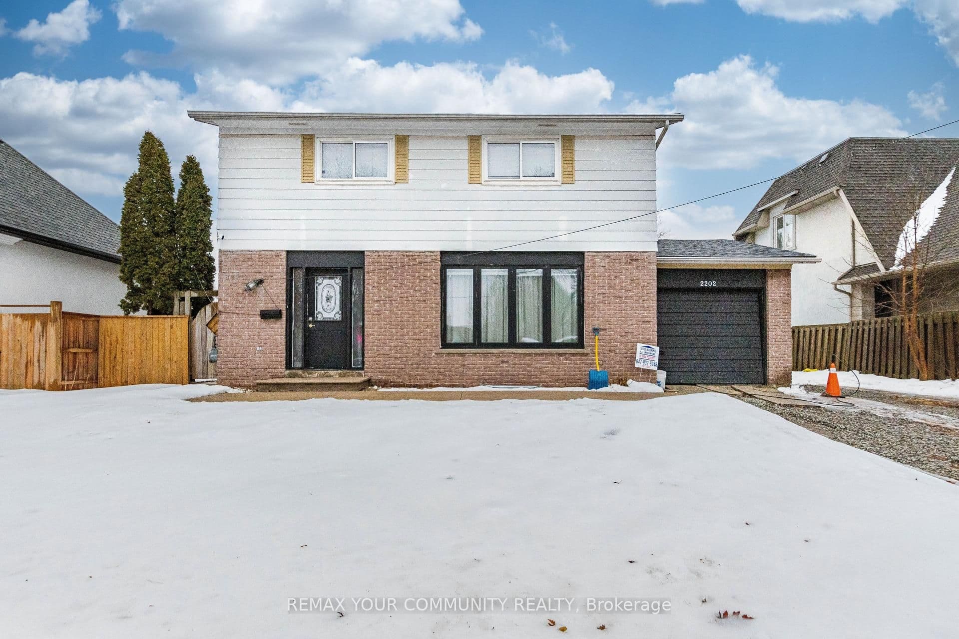 2202 Bridge Road, Oakville, ON L6L 2G3