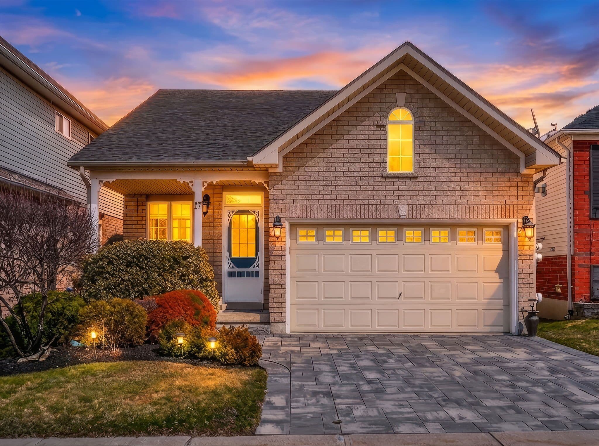 17 Marchant Circle, King, ON L0G 1T0