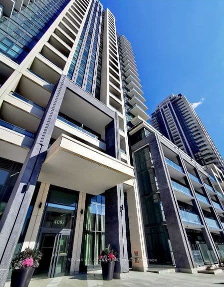 4085 Parkside Village Drive W #301, Mississauga, ON L5B 0K9