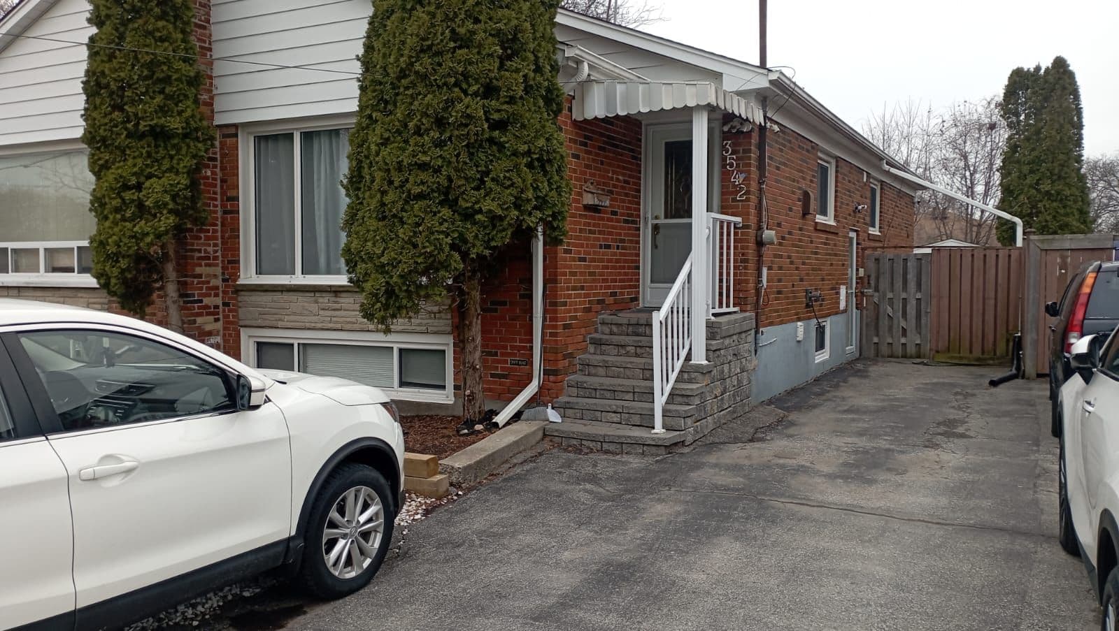 3542 Ashcroft Crescent, Mississauga, ON L5C 2E7