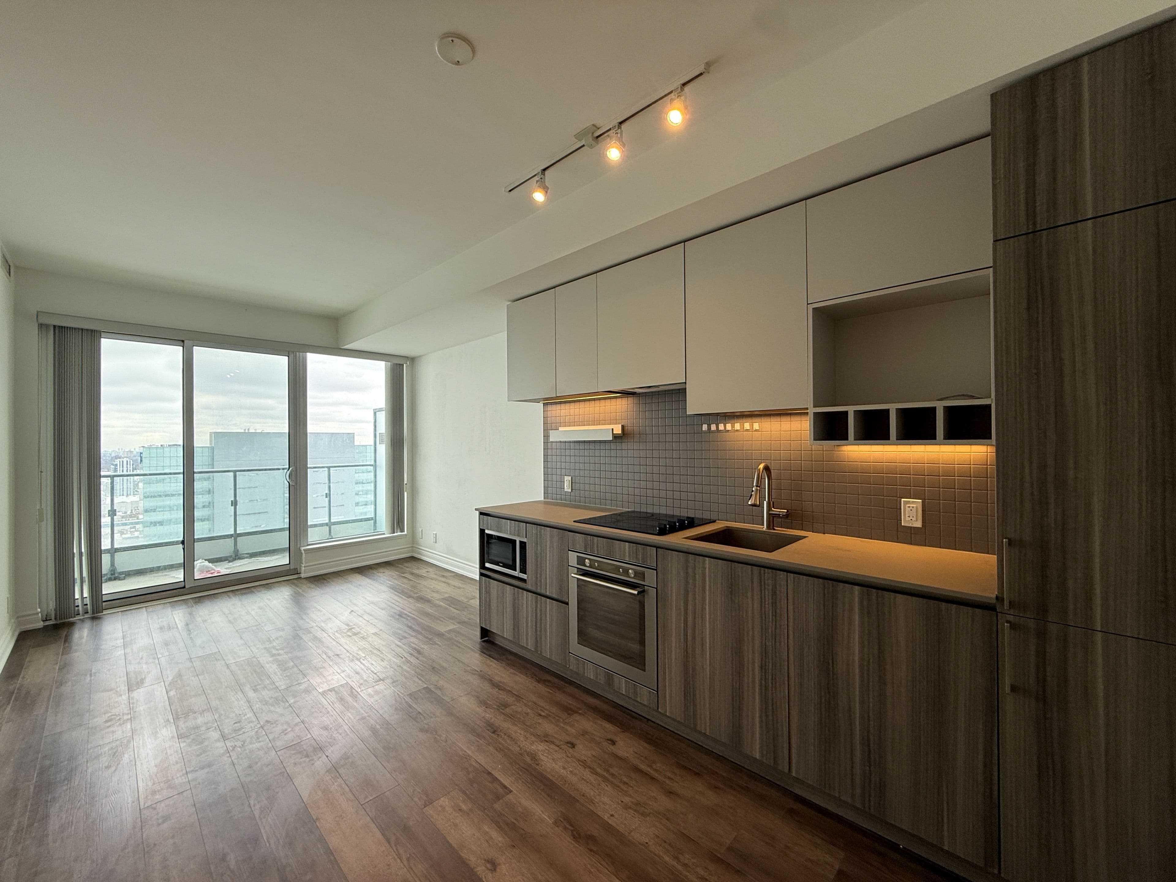 5 Buttermill Avenue 2606, Vaughan, ON L4K 0J5