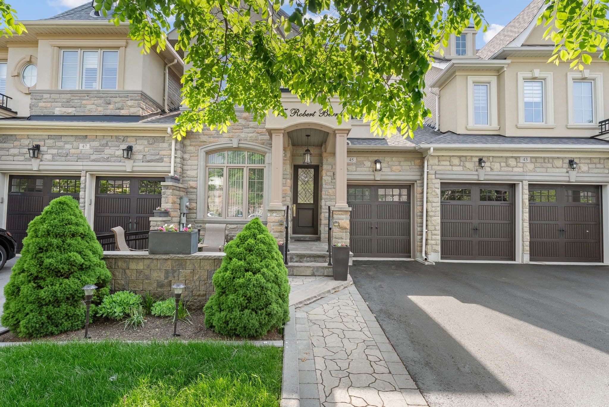 45 Robert Berry Crescent, King, ON L7B 1L6