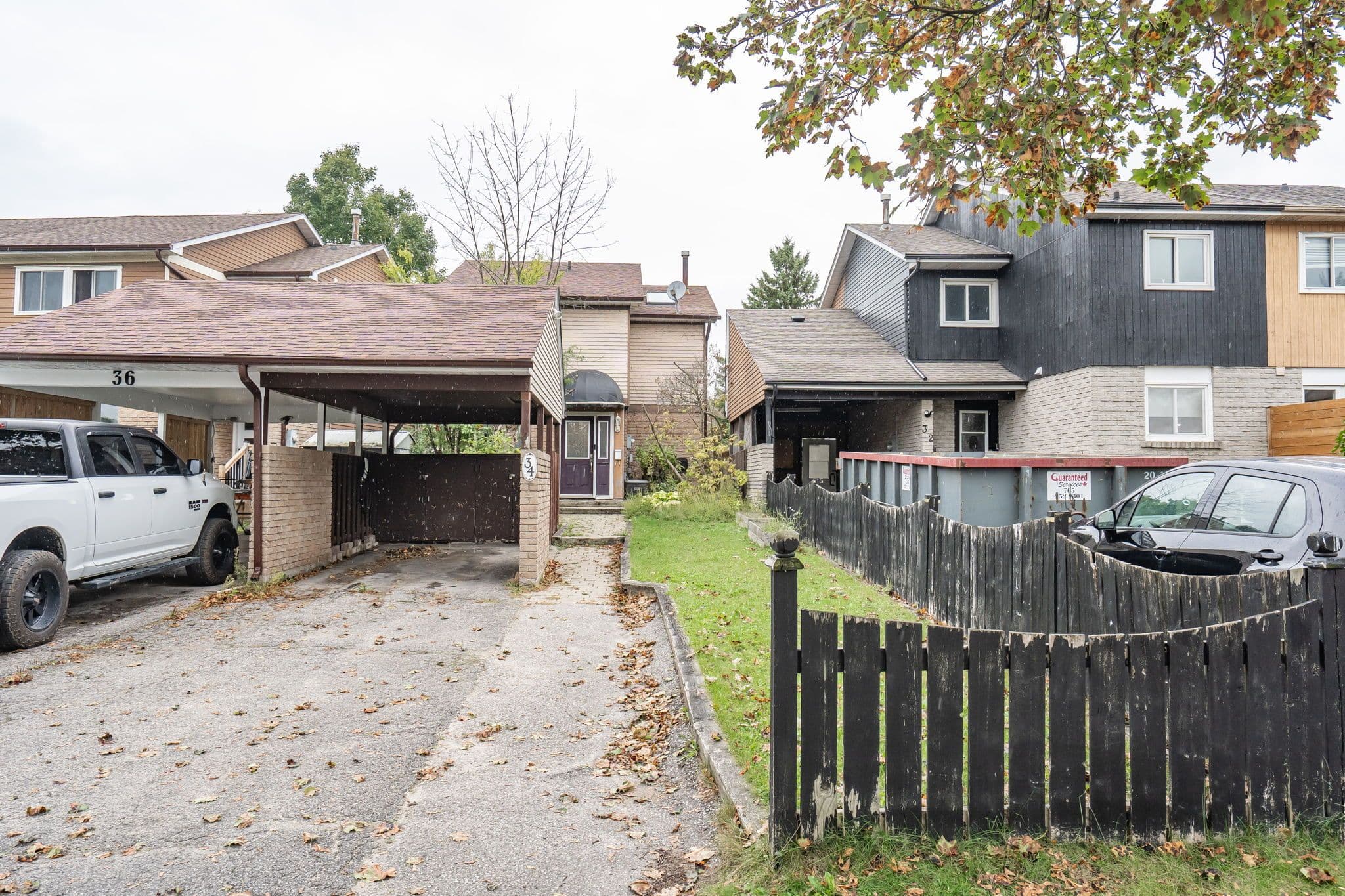 34 Lampman Lane, Barrie, ON L4N 5B1