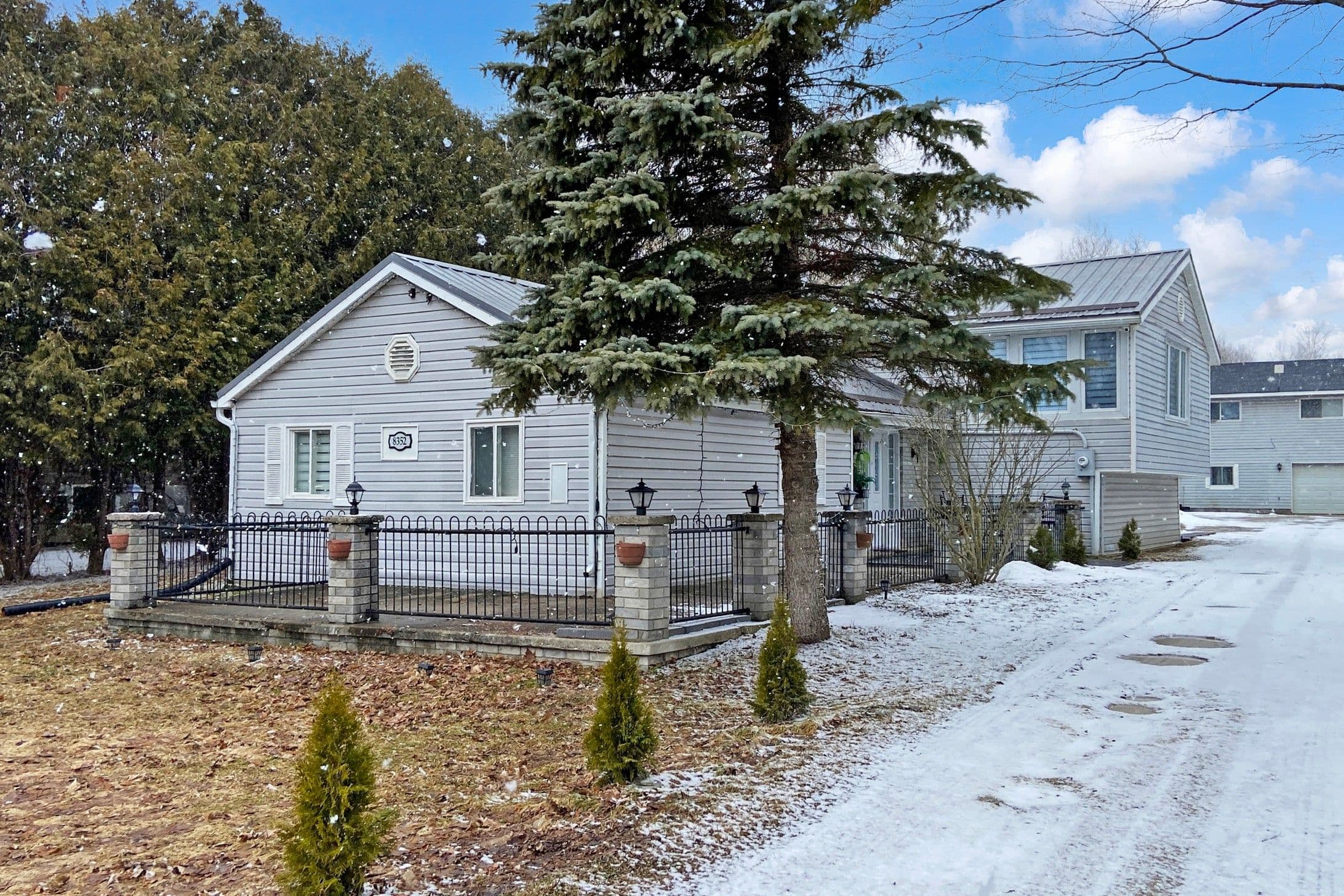 8352 Main Lisle Street, Adjala-Tosorontio, ON L0M 1M0