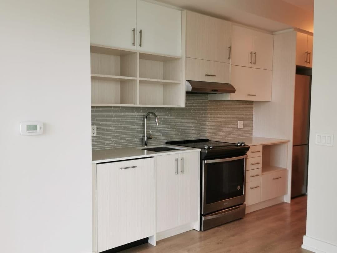 128 Fairview Mall Drive 1408, Toronto C15, ON M2J 0E8