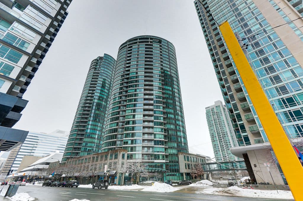 373 Front Street W 2510, Toronto C01, ON M5V 3R7