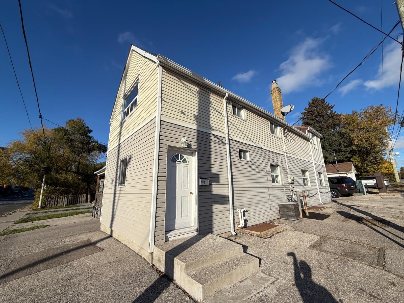 515 Warden Avenue #Upper, Toronto E06, ON M1L 3Z2