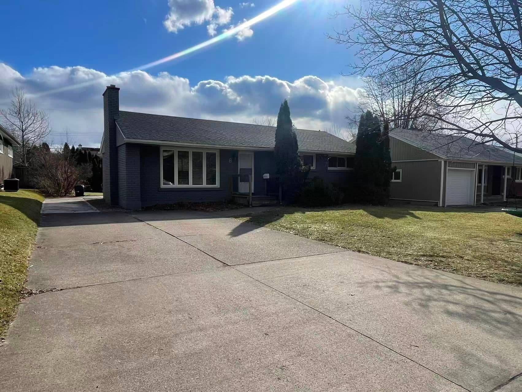 8 Richard Street, St. Catharines, ON L2T 2E2