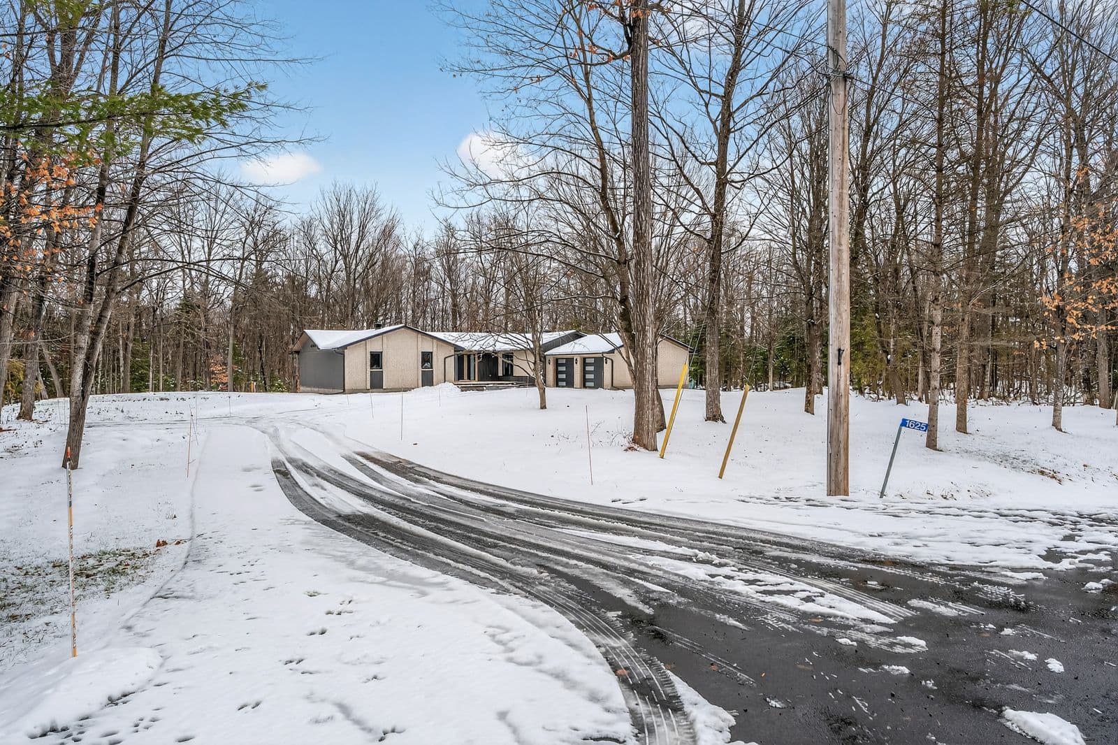 1625 Royal Orchard Drive, Orleans - Cumberland and Area, ON K4C 1A9